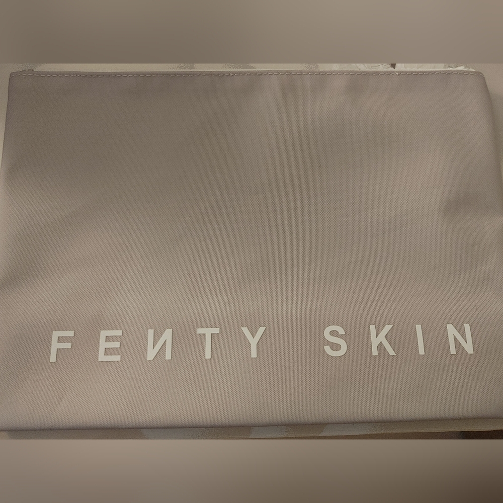 Fenty Skin Make-up Bag. "New" with original package. Never used- Travel Make-up